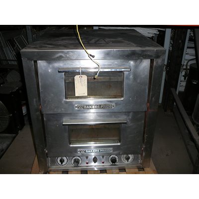Four pizza Bakers PrideP44 230volts