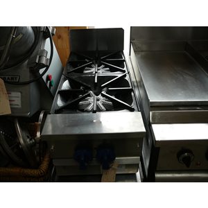 Cuisiniere 2 ronds MKE Mod:R2G gaz nat